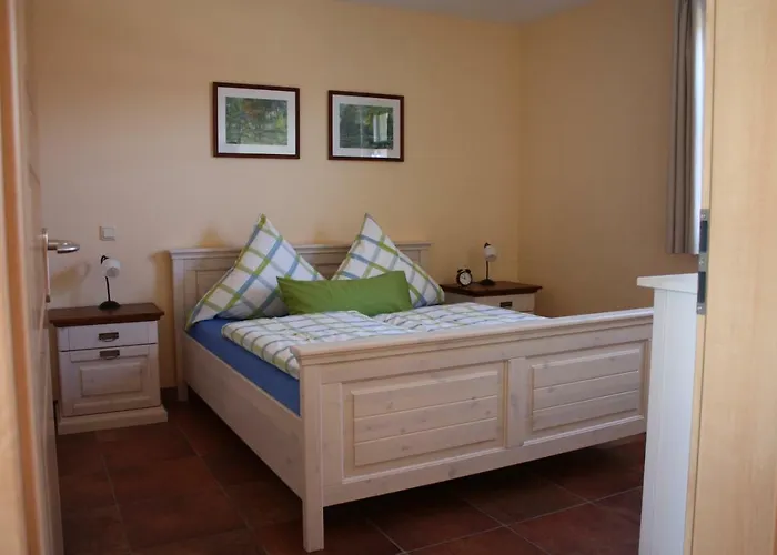 Suedhof Doebbrick - Fuer Familienurlaub Daire Cottbus